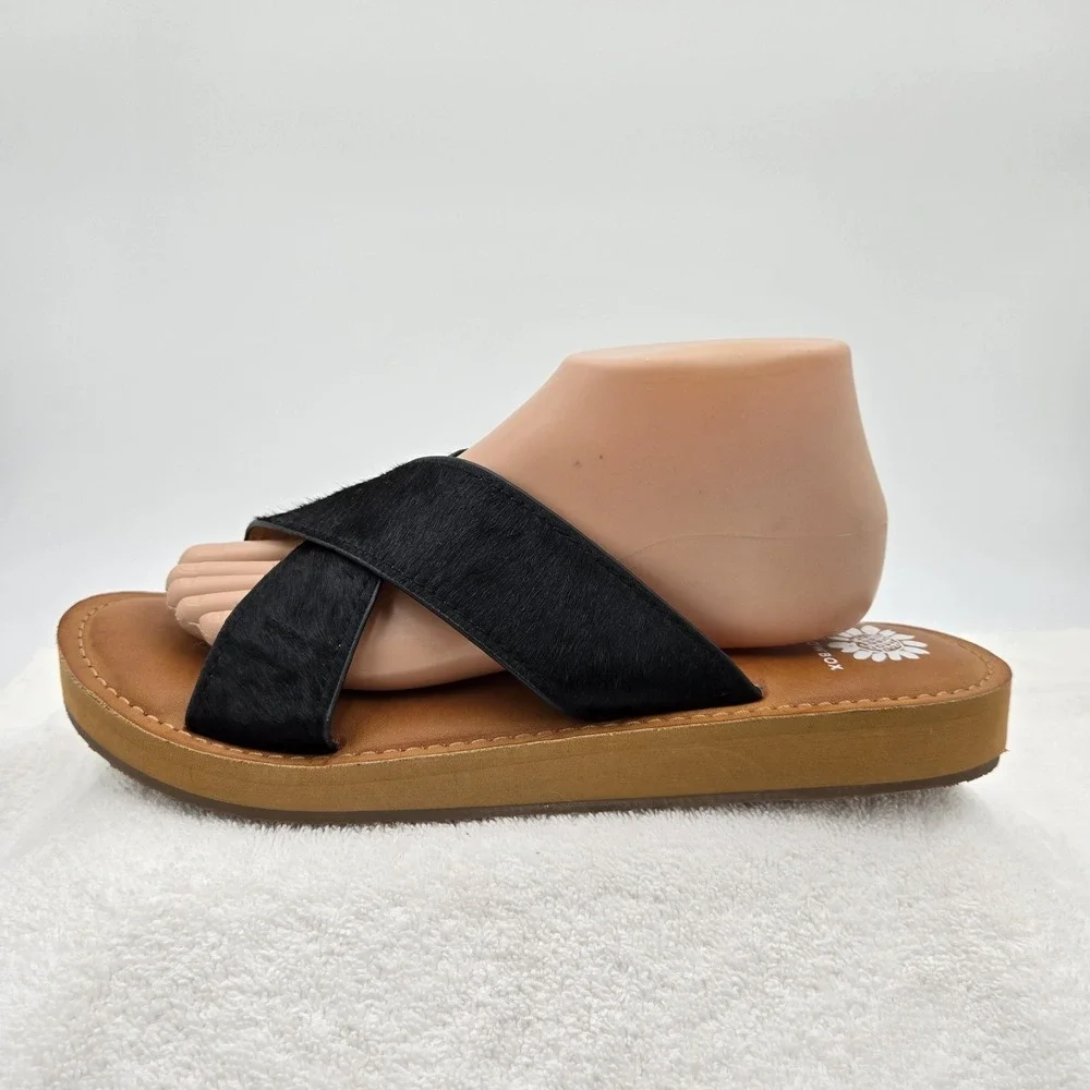 Yellow Box Womens Size 11 Criss Cross Black Cowhide Fur Flat Slip On Sandals - Picture 6 of 12